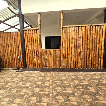 Big Bamboo Beach Resort 시팔레이 외부 사진
